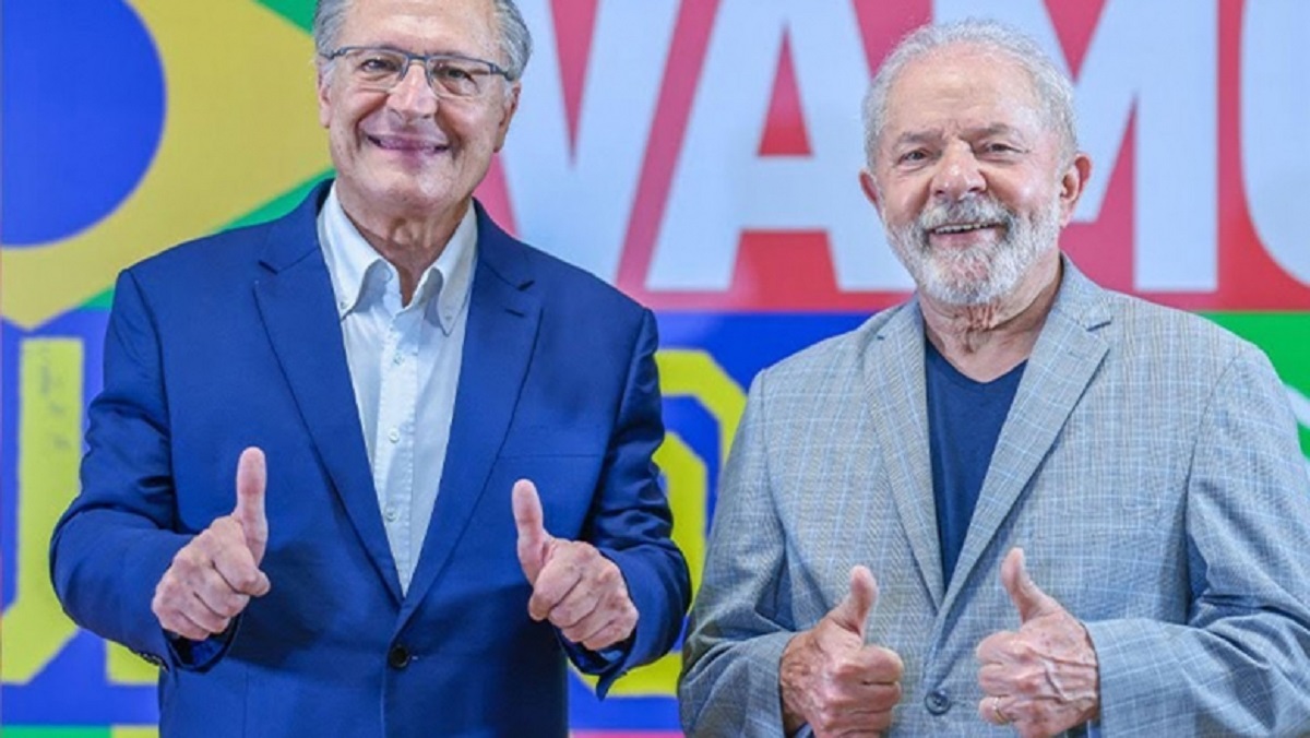Lula e Alckmin são diplomados pela Justiça Eleitoral