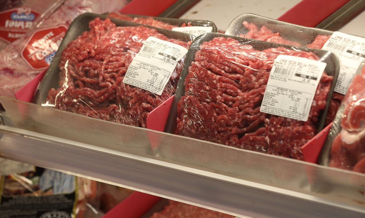 Depois de nove meses de queda, preço das carnes voltam a subir em Goiânia