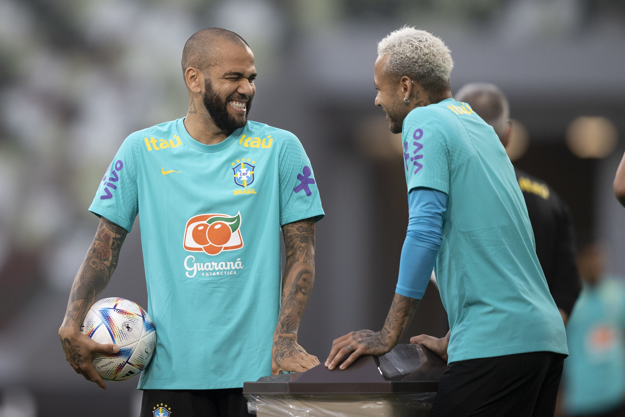 Daniel Alves e Neymar na seleção brasileira
