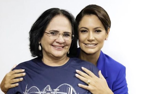 Damares dá cargo comissionado a irmã mais nova de Michelle Bolsonaro