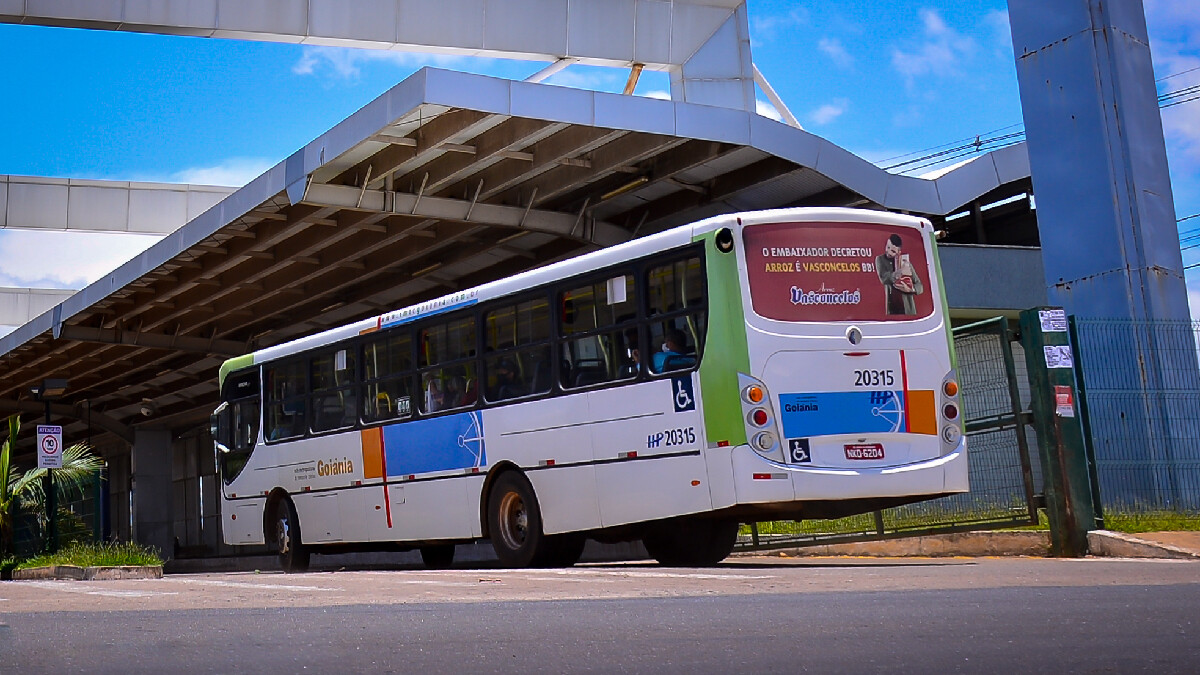 A Companhia Metropolitana de Transportes Coletivos (CMTC) criou duas linhas de ônibus para atender quem passar pelo evento 