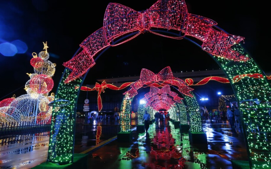 Decorações de Natal em Goiânia encantam o público