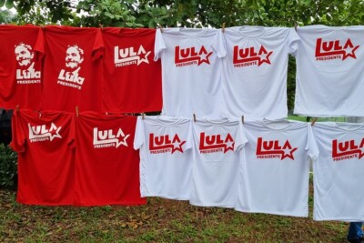 Voluntários goianos farão camisetas 'Eu fui' para posse de Lula