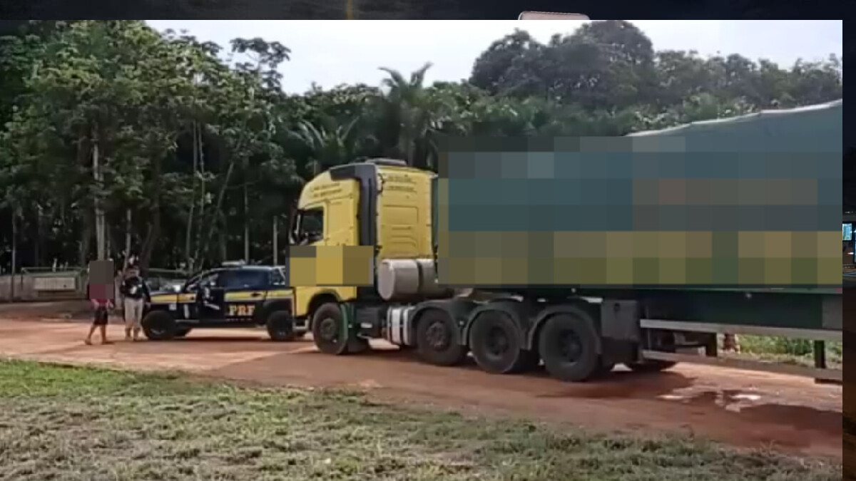 Caminhoneiro embriagado é preso suspeito de agredir companheira na BR-153, em Uruaçu (Foto: Divulgação – PRF)