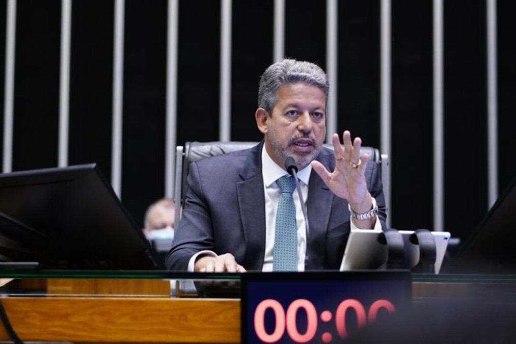 PEC da Transição será votada na terça-feira