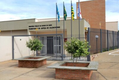 Homem que matou ex-mulher a facadas em Caldas Novas há mais de duas décadas é condenado a 27 anos de prisão