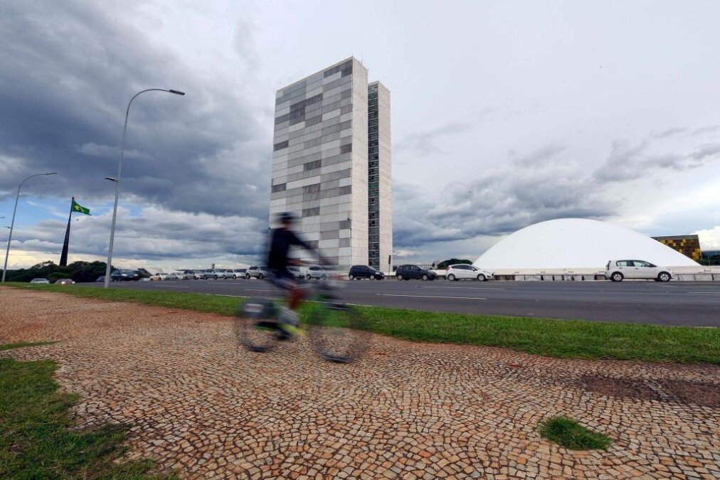 Senado aprova PEC que cria desconto de IPTU para imóveis ecologicamente corretos