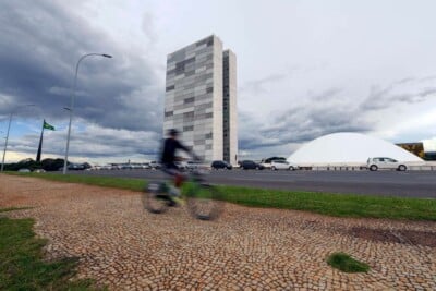 Senado aprova PEC que cria desconto de IPTU para imóveis ecologicamente corretos