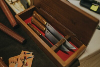 Evento de cutelaria reúne mais de 70 expositores nacionais e internacionais em Goiânia