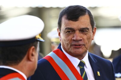 Ministro da Defesa cobra ampliação de orçamento militar e critica improvisos