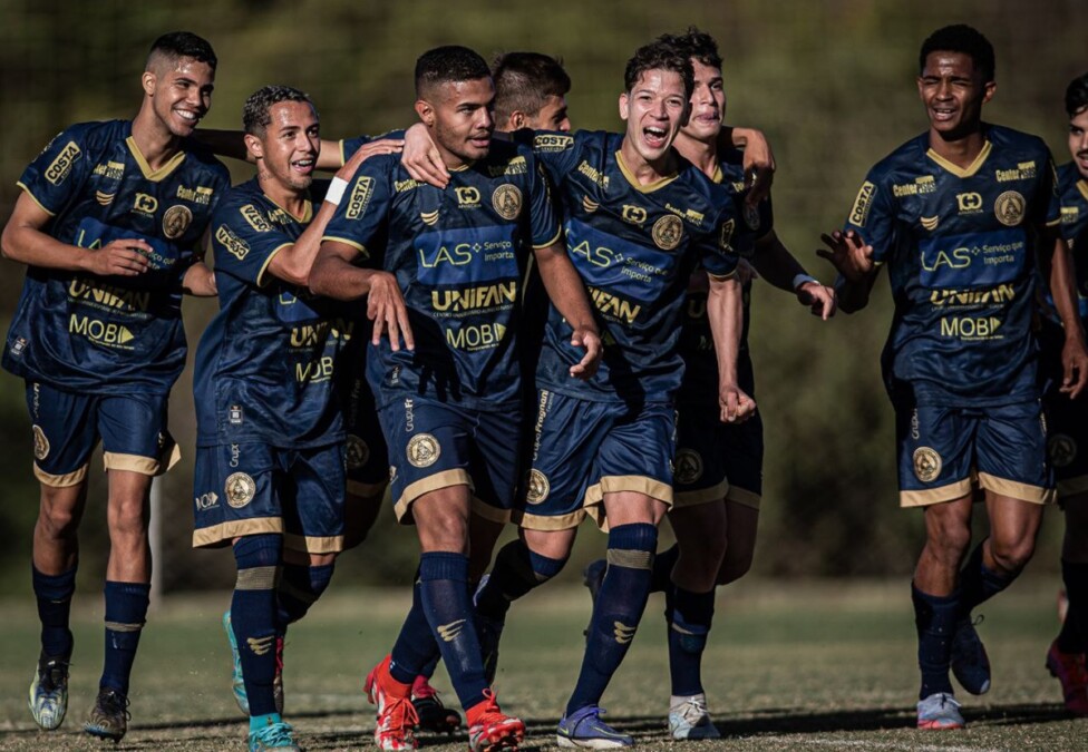 Equipe sub-20 da Aparecidense