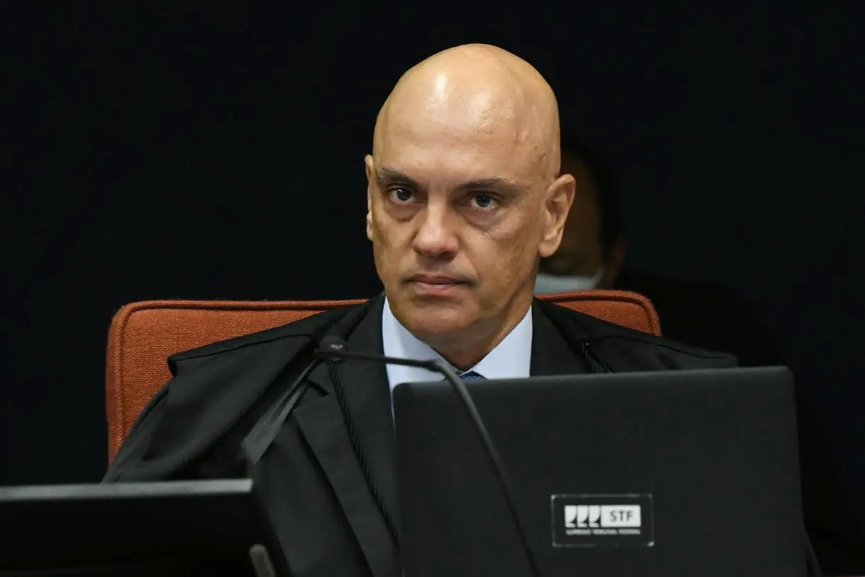 Moraes tem encontro com Lira e vai de surpresa ao Senado em meio a crise e ameaça de CPI