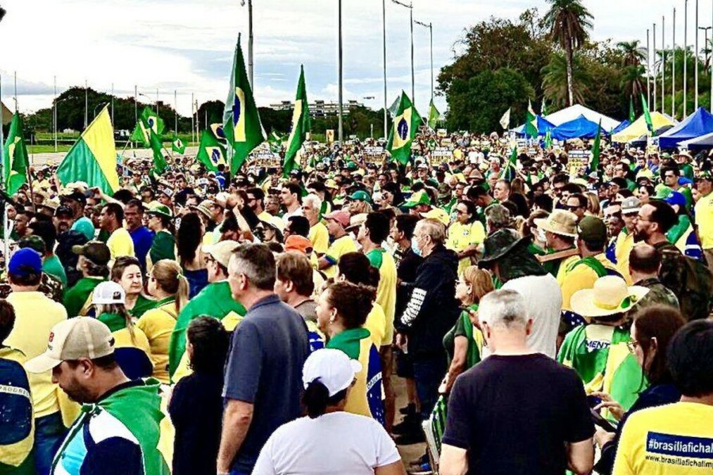 21cb6a77-manifestacao-bolsonaristas-acampamento