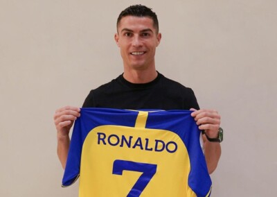 Cristiano Ronaldo com a camisa do Al-Nassr