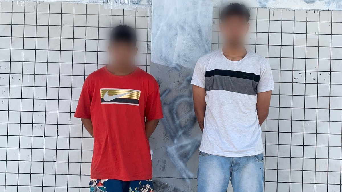 Embora a dupla não faça parte de nenhuma quadrilha, ambos admitiram aos militares terem vandalizado o local na tentativa de impressionar mulheres (Foto: Divulgação - PM)
