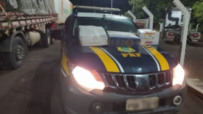A Polícia Rodoviária Federal (PRF) apreendeu 64 mil comprimidos de rebite em um caminhão, na noite do último domingo (8). Flagrante aconteceu durante uma fiscalização de veículos de carga na BR-153, em Porangatu, cidade da região Norte de Goiás.
