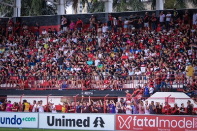 Torcida do Atlético Goianiense no Accioly 2023