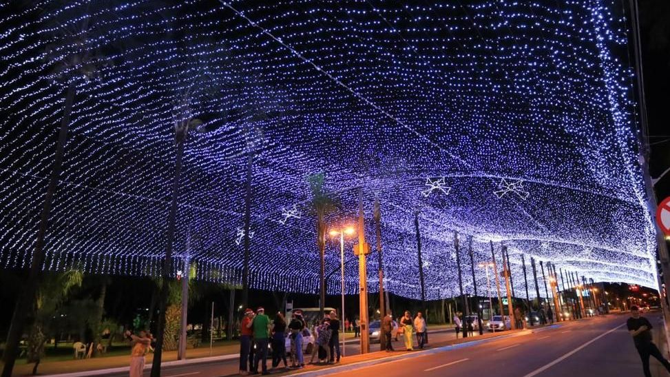 Praça Tamandaré é um dos destinos para conferir decorações de Natal em Goiânia 