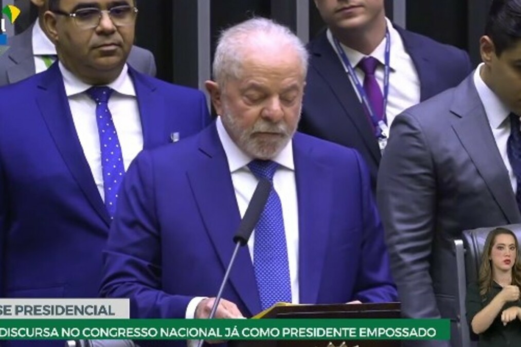 8a59a162-lula-posse