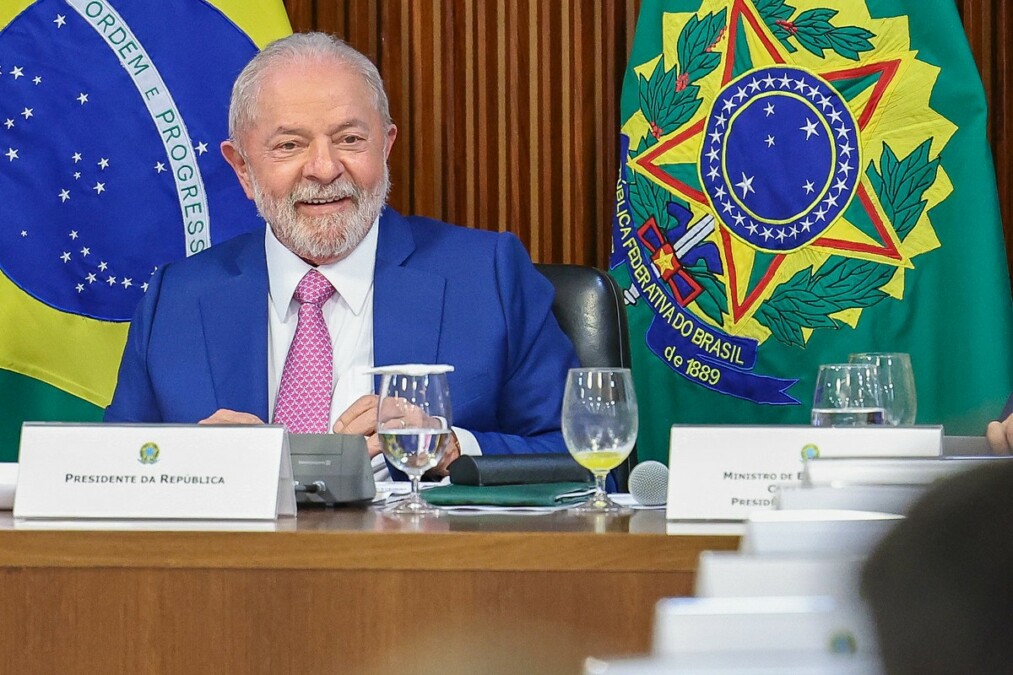 9bb72dc9-lula-reuniao