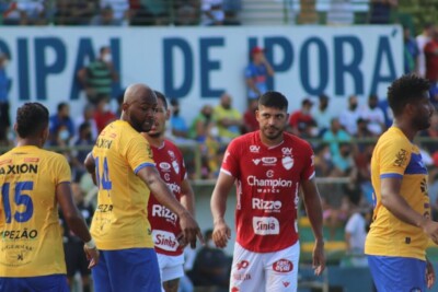 Jogo entre Vila Nova e Iporá pelo Goianão de 2022