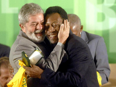 Presidente deve chegar ao estádio; enterro está previsto para tarde Segurança é reforçada antes da chegada de Lula ao velório de Pelé