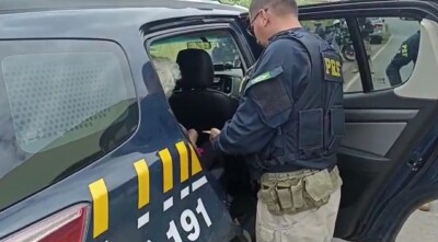 Mulher de 81 anos estava a mais de 8 km de distância de casa Idosa com sinais de desorientação é resgatada na BR-153