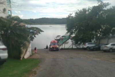 Jetskis colidem em lago de Caldas Novas e mulher fica ferida