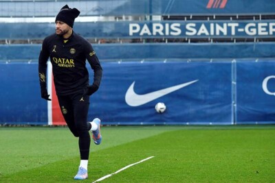 Neymar em treino no PSG