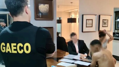 Jogador do Vila Nova recebeu ‘sinal’ de R$ 10 mil para provocar pênalti no primeiro tempo de jogo, segundo MP