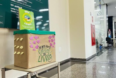 Governo de Goiás lança projeto para incentivar doações de livros