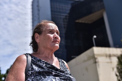 "Iris e Dona Iris ajudaram minha família a vida inteira", lembra aposentada que trabalhou com o casal