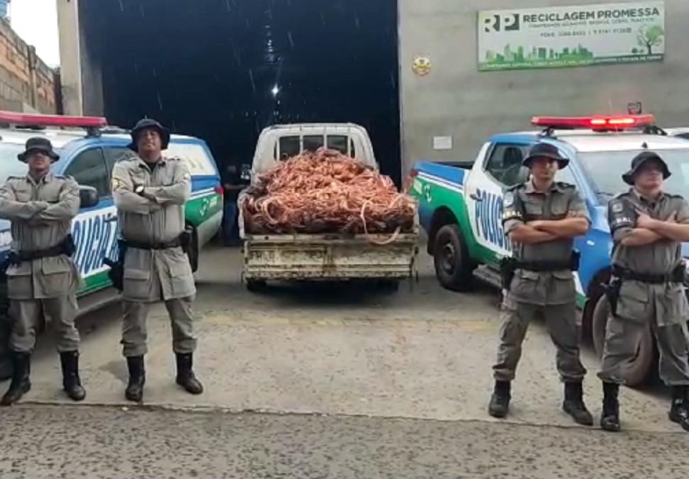 PM apreende toneladas de fio de cobre
