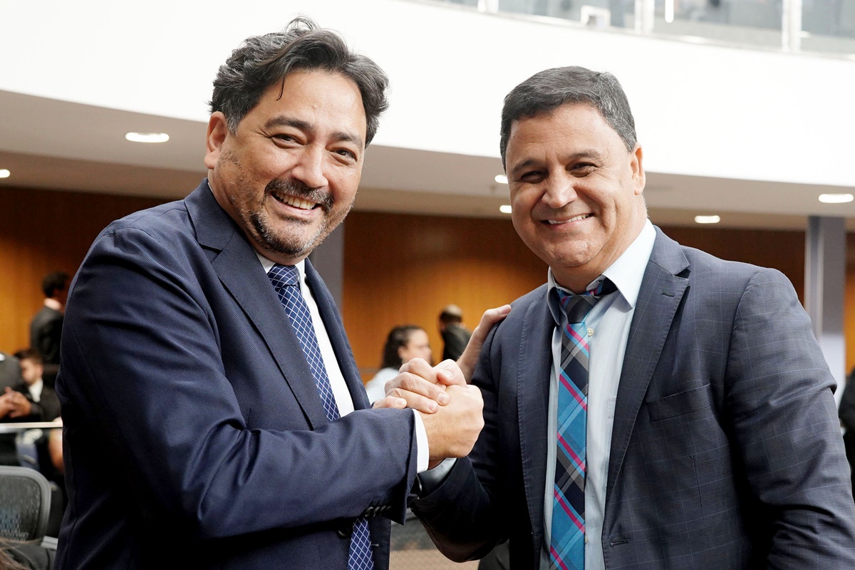 Cambão e Talles irão alternar liderança do governo na Assembleia