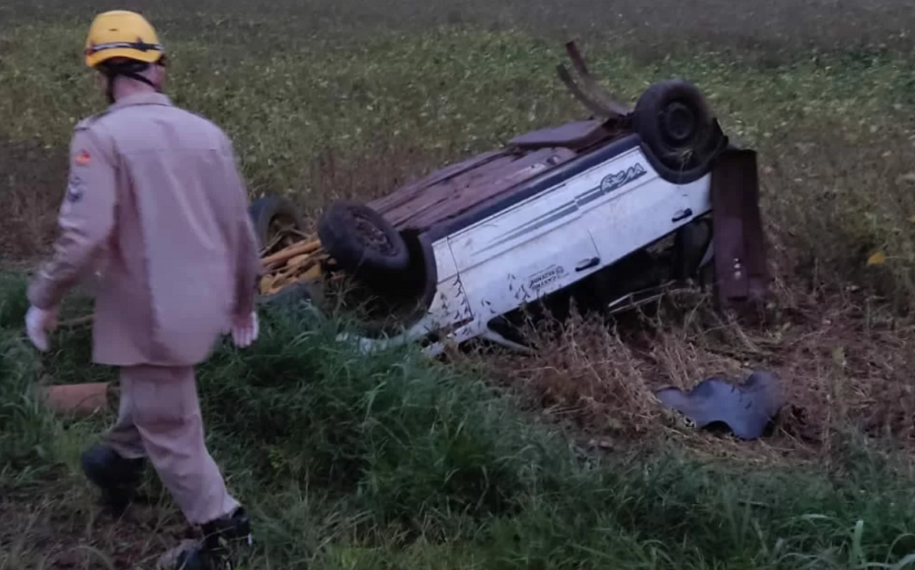 Homem morre e três ficam feridos em acidente na GO-184, em Jataí
