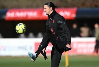 Ibrahimovic treinando no Milan