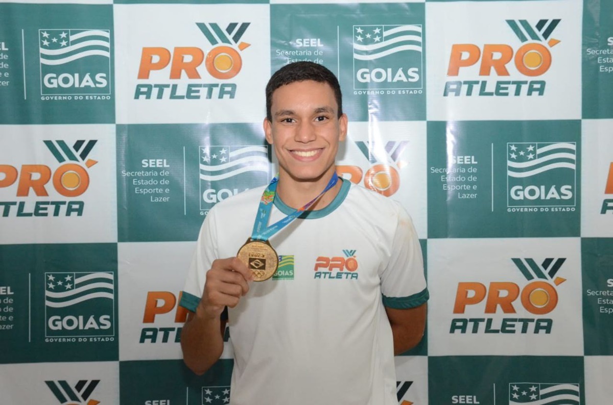 Francisco Joaquim é uma das promessas do salto em distância