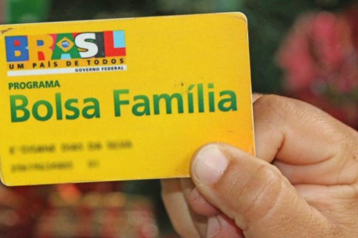 Bolsa Família começa a ser pago nesta quinta; veja calendário e quem recebe Governo vai pagar adicional de R$ 150 por criança para milhões