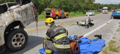 Três pessoas morrem e uma fica ferida em colisão de carreta com caminhonete, em Monte Alegre