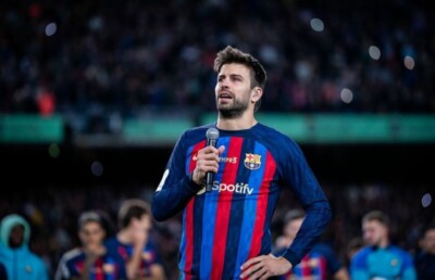 Zagueiro Piqué falando no Camp Nou