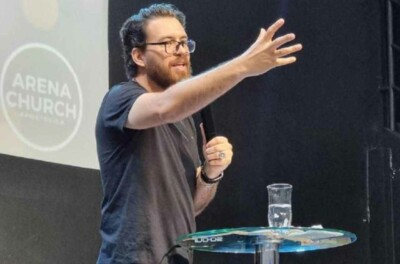 Após ser expulso de casa por ser gay, pastor funda igreja inclusiva: 'Queremos nosso espaço' Chlisman Toniazzo