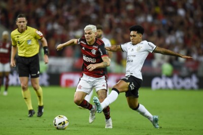 Jogo entre Corinthians e Flamengo