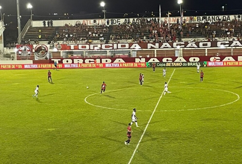 Partida do Atlético Goianiense em Alagoinhas, na Bahia