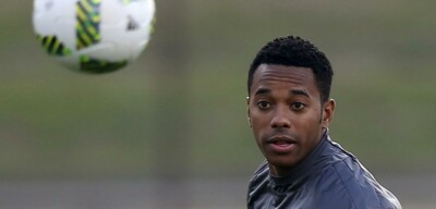 Robinho na epoca que jogava bola