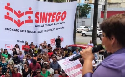 Professores da Rede Estadual de Educação planejam manifestação pelo piso salarial e valorização da categoria, em Goiás