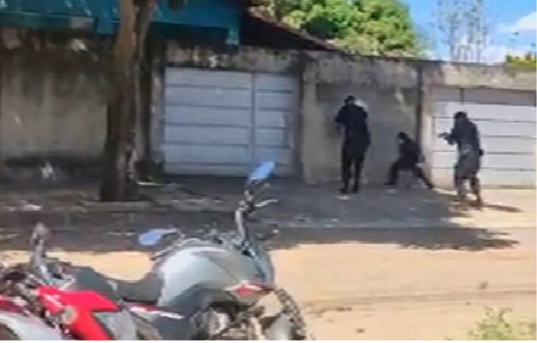 Policiais trocam tiros com pm aposentado