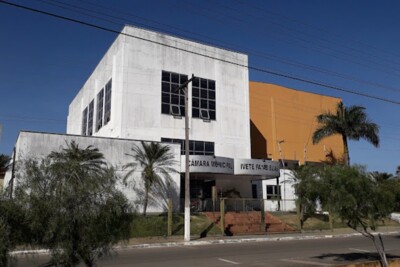 Após denúncia de funcionários fantasmas, juiz manda Câmara de Catalão adequar quantitativo de comissionados