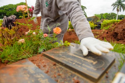 Dona Carmem será enterrada junto com o filho Leandro