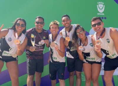 Atletas goianos do JUBs Praia