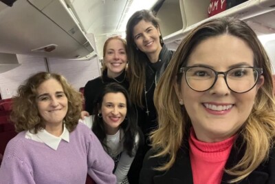 Goianas que tiveram etiqueta de mala trocada por outra com droga chegam ao Brasil